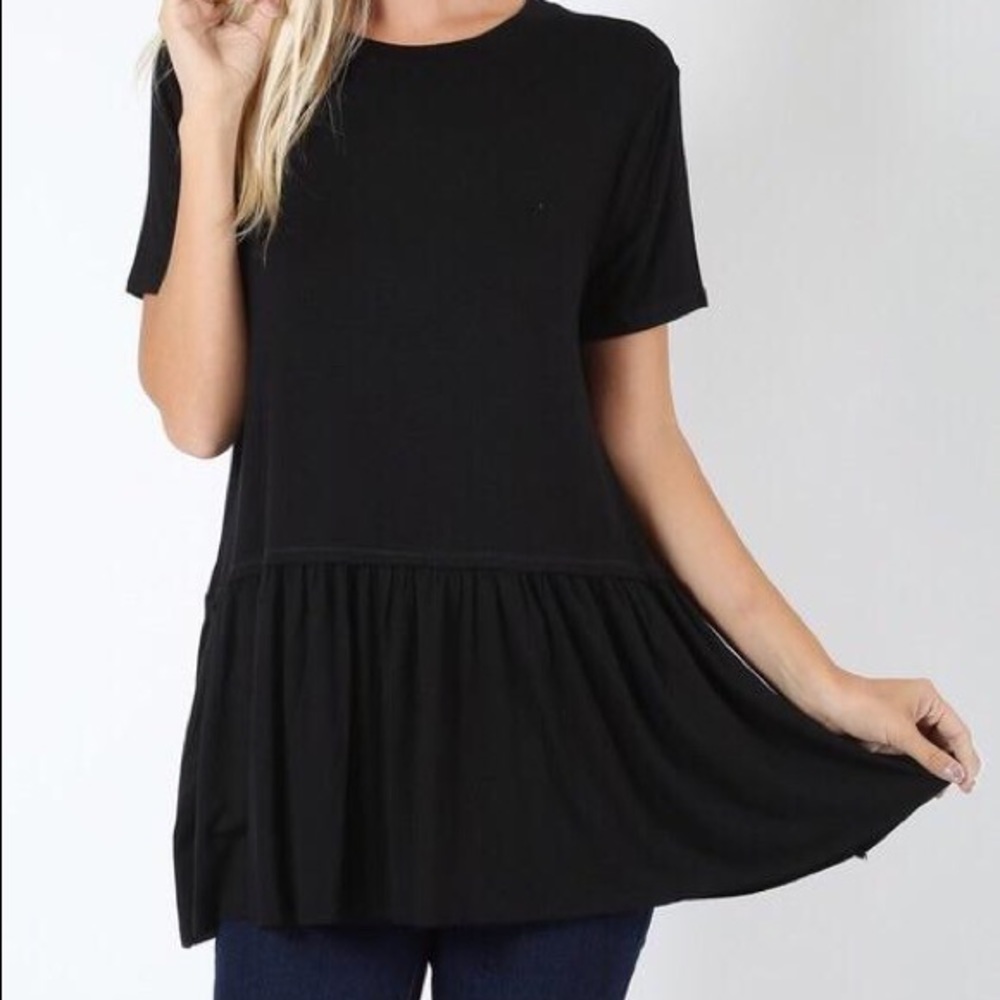 🆕PLUS RUFFLE BOTTOM TEE